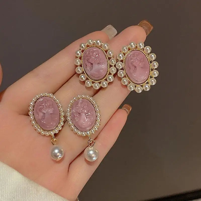 French Vintage Pearl Earrings for Women Personalized Elegent Romantic Portrait Earrings Ladies Girls Travel Wedding Jewelry