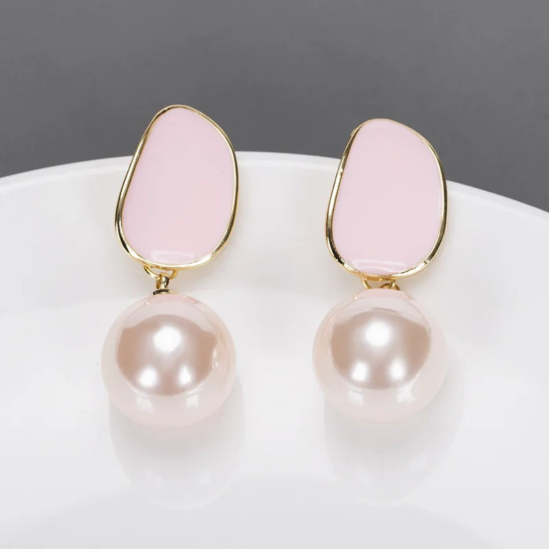 Black White Pink Pearl Drop Earrings for Women New Fashion Elegant Enamel Oil Irregular Geometry Dangle Earrings Party Jewelry