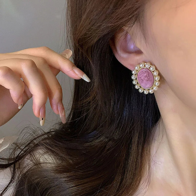 French Vintage Pearl Earrings for Women Personalized Elegent Romantic Portrait Earrings Ladies Girls Travel Wedding Jewelry