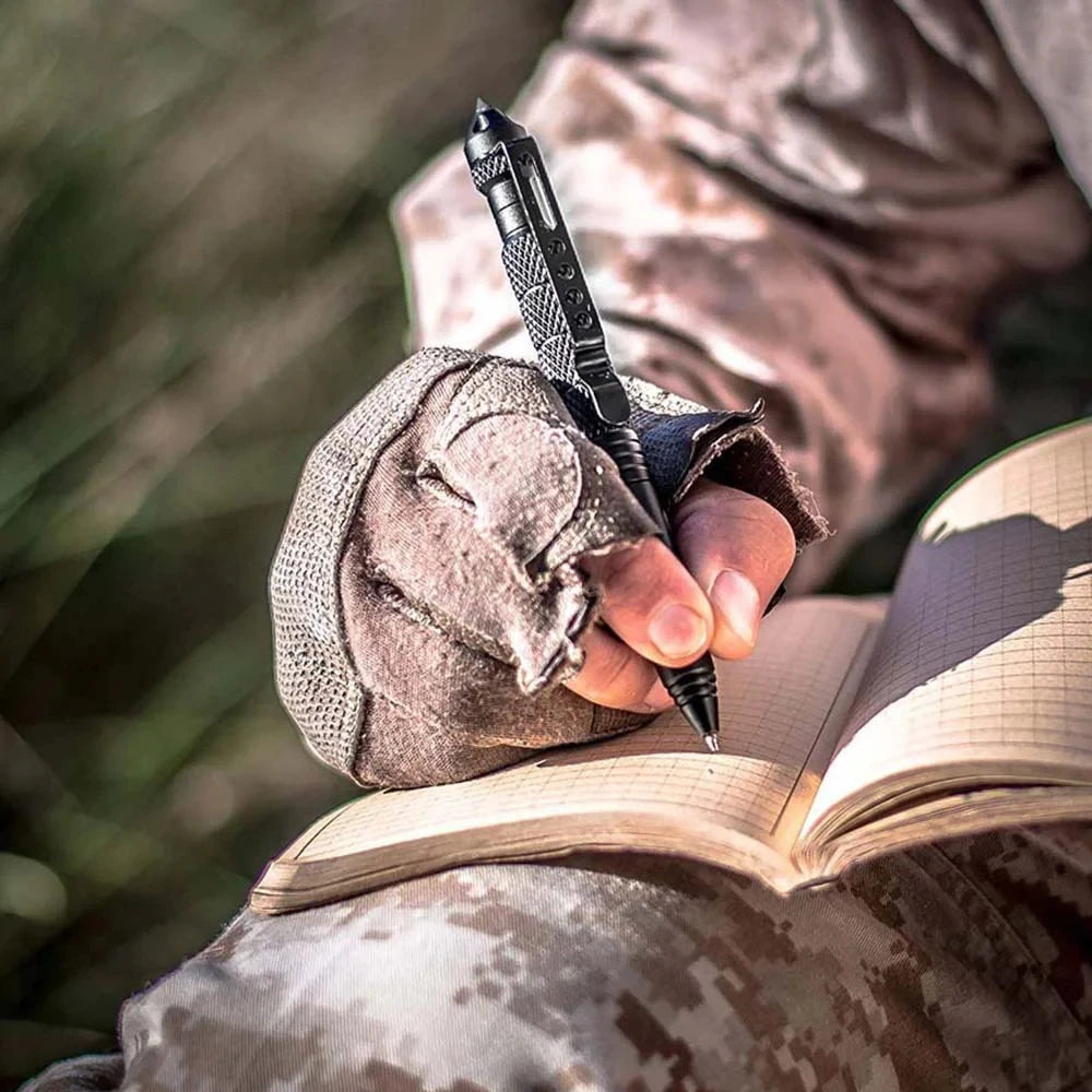 Outdoor Self-defense Tactical Defense Pen EDC Multi-function Special Combat Pen Window Breaking Survival pen