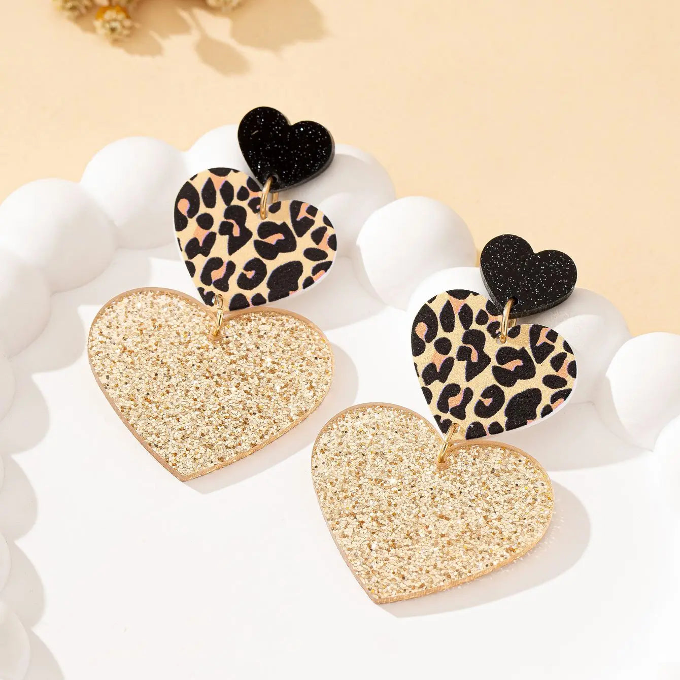 A Pair of Women's Dangle Earrings with Exaggerated Leopard Print Acrylic Heart-Shaped Nightclub Party Style Earrings Suitable for Daily Wear
